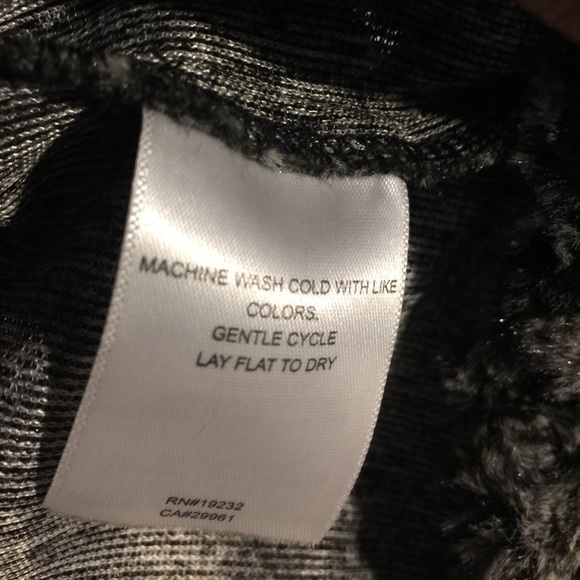 *SOLD* New Alfred Dunner Faux Fur Zip Front Jacket - Picture 6 of 6