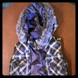 Hooded vest jacket