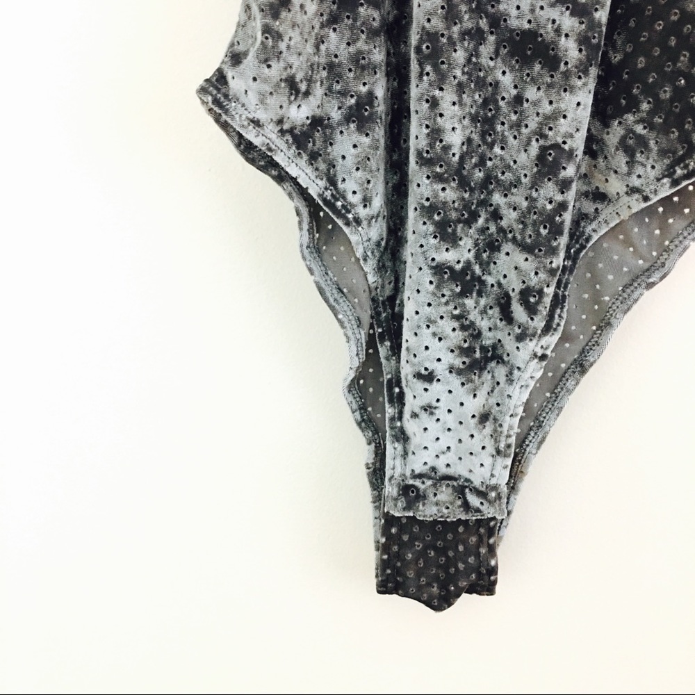 Topshop Velvet Bodysuit - Picture 4 of 5