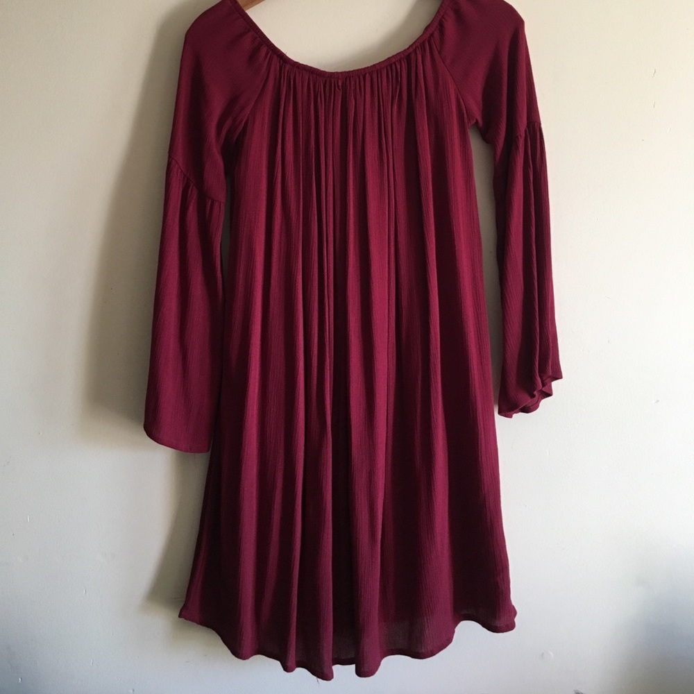 One clothing off the shoulder dress