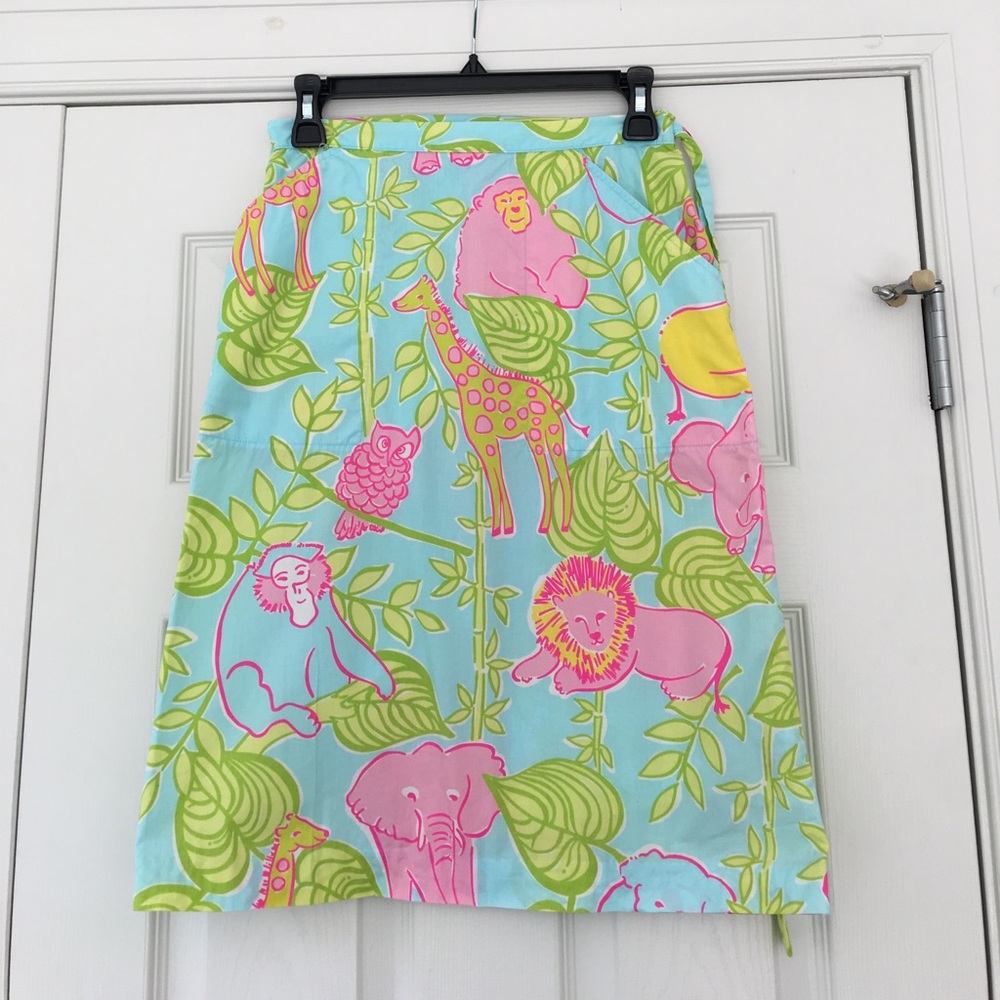 Lilly Pulitzer Wrap Skit.