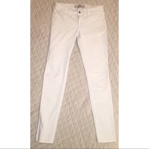 White skinny jeans