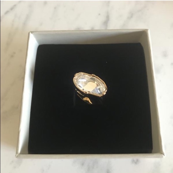 Liora RING WITH CRYSTALS FROM SWAROVSKI - Picture 8 of 8