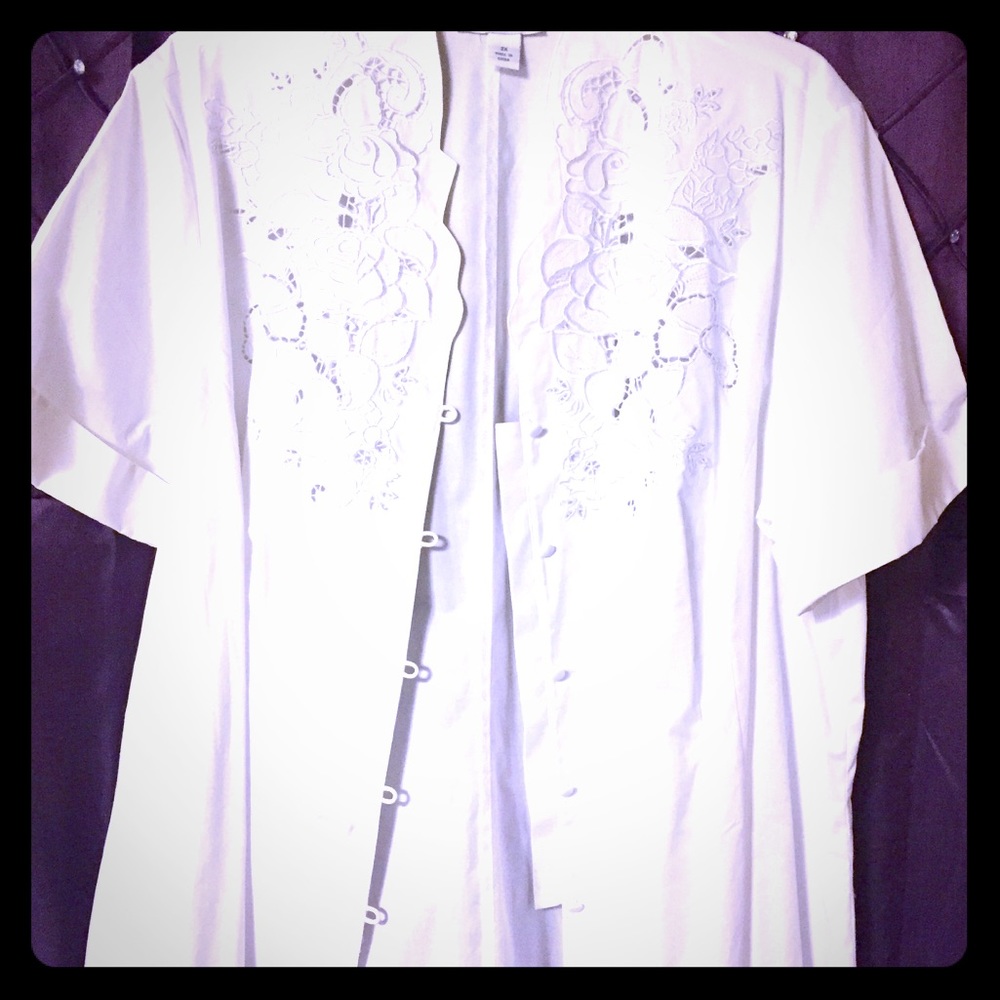 Plus Size Beautiful Cutwork Blouse