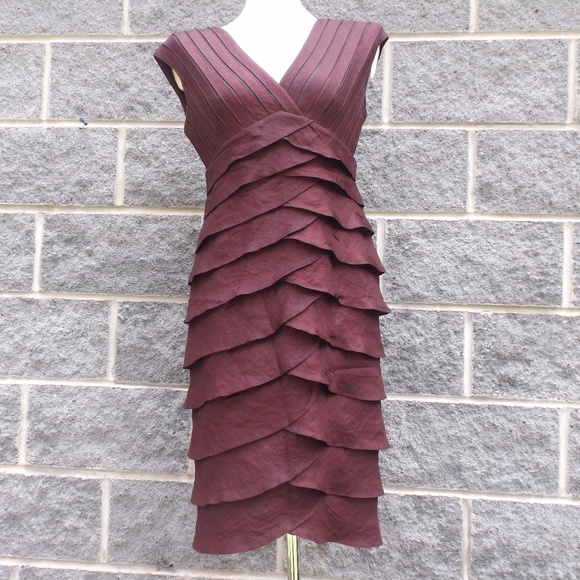 Adrianna Papell Dresses & Skirts - Adrianna Papell Ruffled Shimmer Party Dress 8