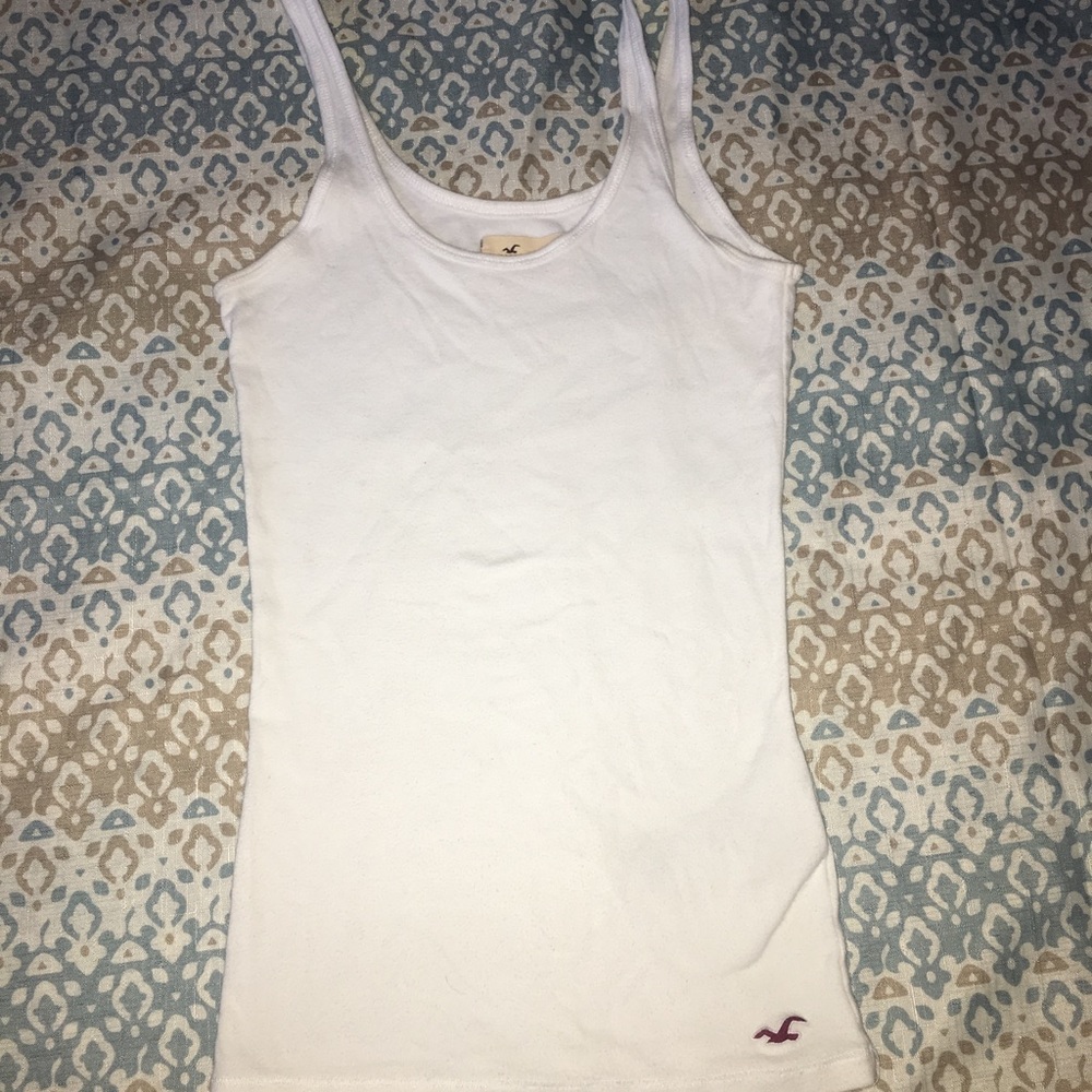 White Hollister tank