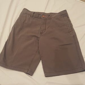 Tommy Bahama men's relaxed grey shorts