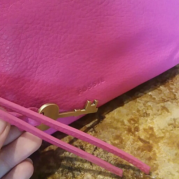 NWT Fossil Maya Crossbody in Hot Pink - Picture 5 of 7