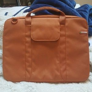 Incase 14" Laptop Carry Bag!