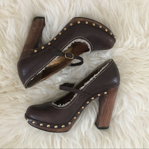 Authentic Dolce & Gabbana Shoes -Size 35 - Picture 3 of 4