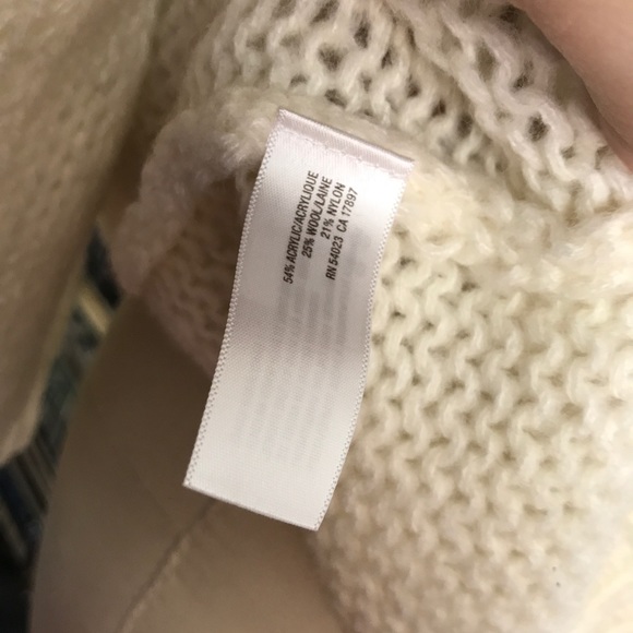 Cable Knit Sweater - Picture 4 of 7