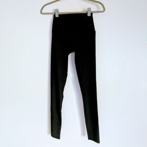 *NEVER WORN* K-Deer 'sneaker length' leggings