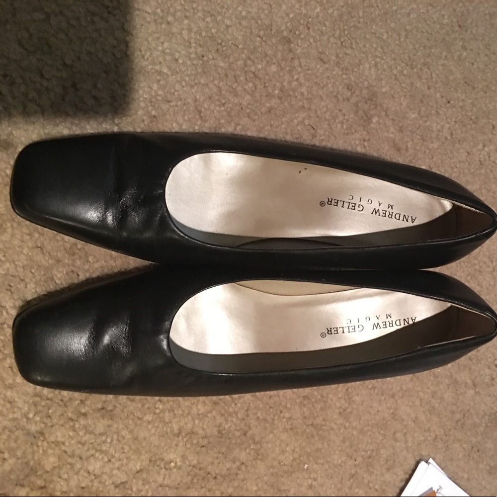 EUC Andrew Geller Magic Shoes