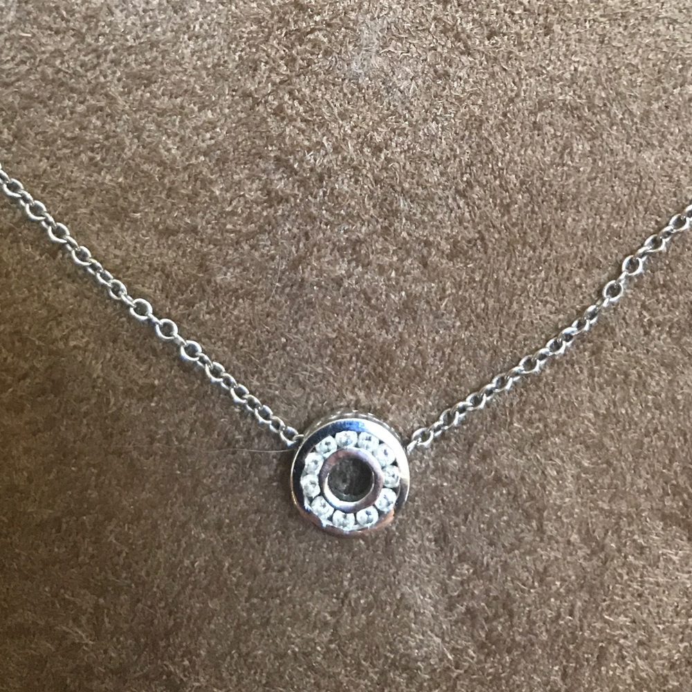 14K White Gold Diamond Circle Necklace