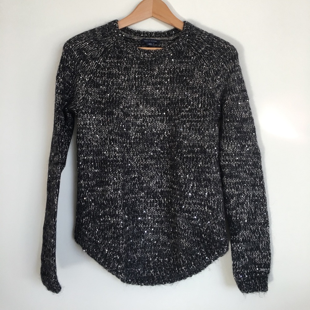 Tommy Hilfiger sweater