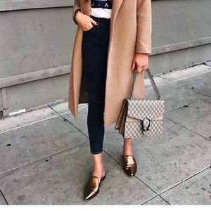 Meet your Posher, Fatima