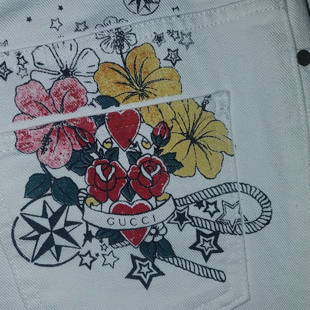 Sz 40 white Gucci jeans