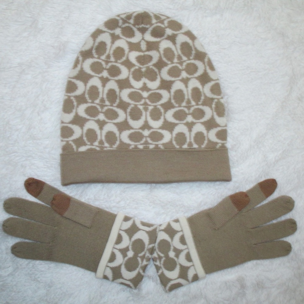 Coach hat and glove set