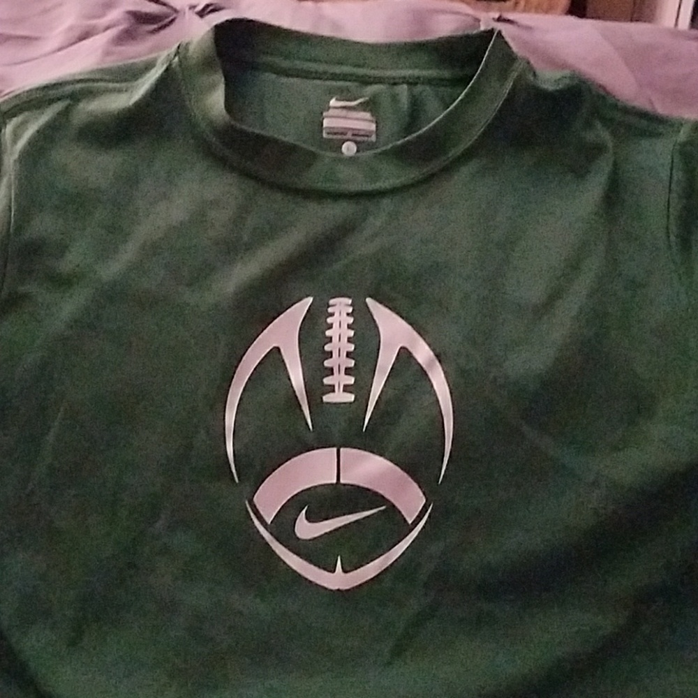 Nike dri fit T