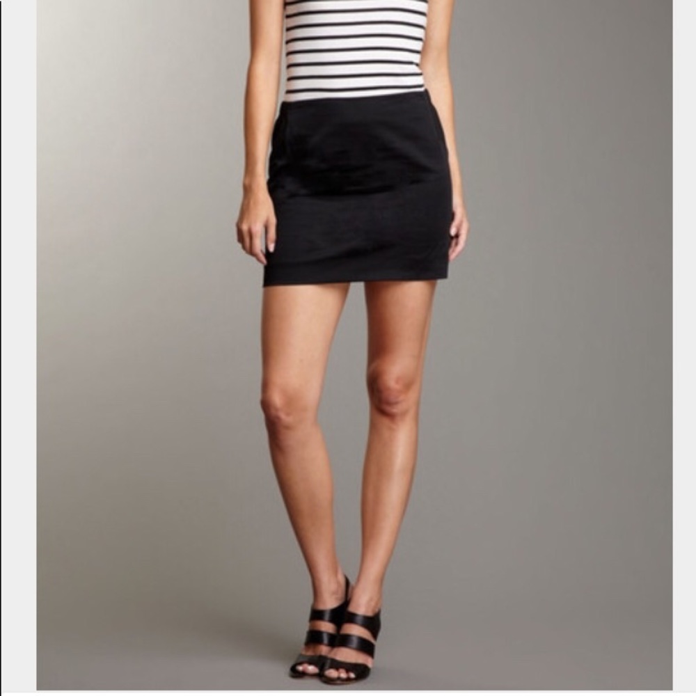 BCBG MAXAZARA SKIRT
