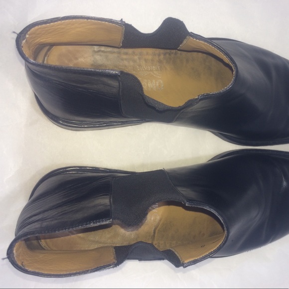 Salvatore Ferragamo men's black slip on dress boot - Picture 7 of 8