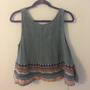 UO Decorative Top