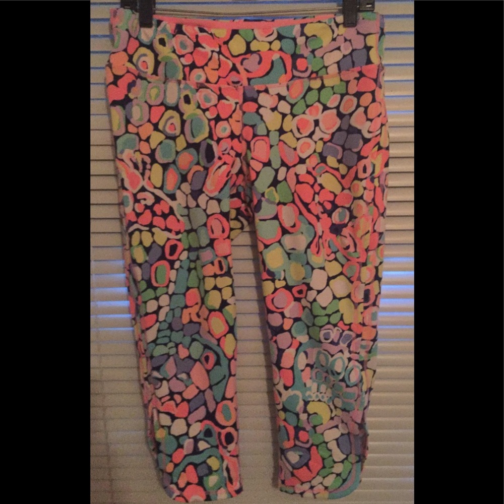 SOLD! Gypsy Jungle Luxletic Cropped!! ❤️❤️SOLD❤️❤️