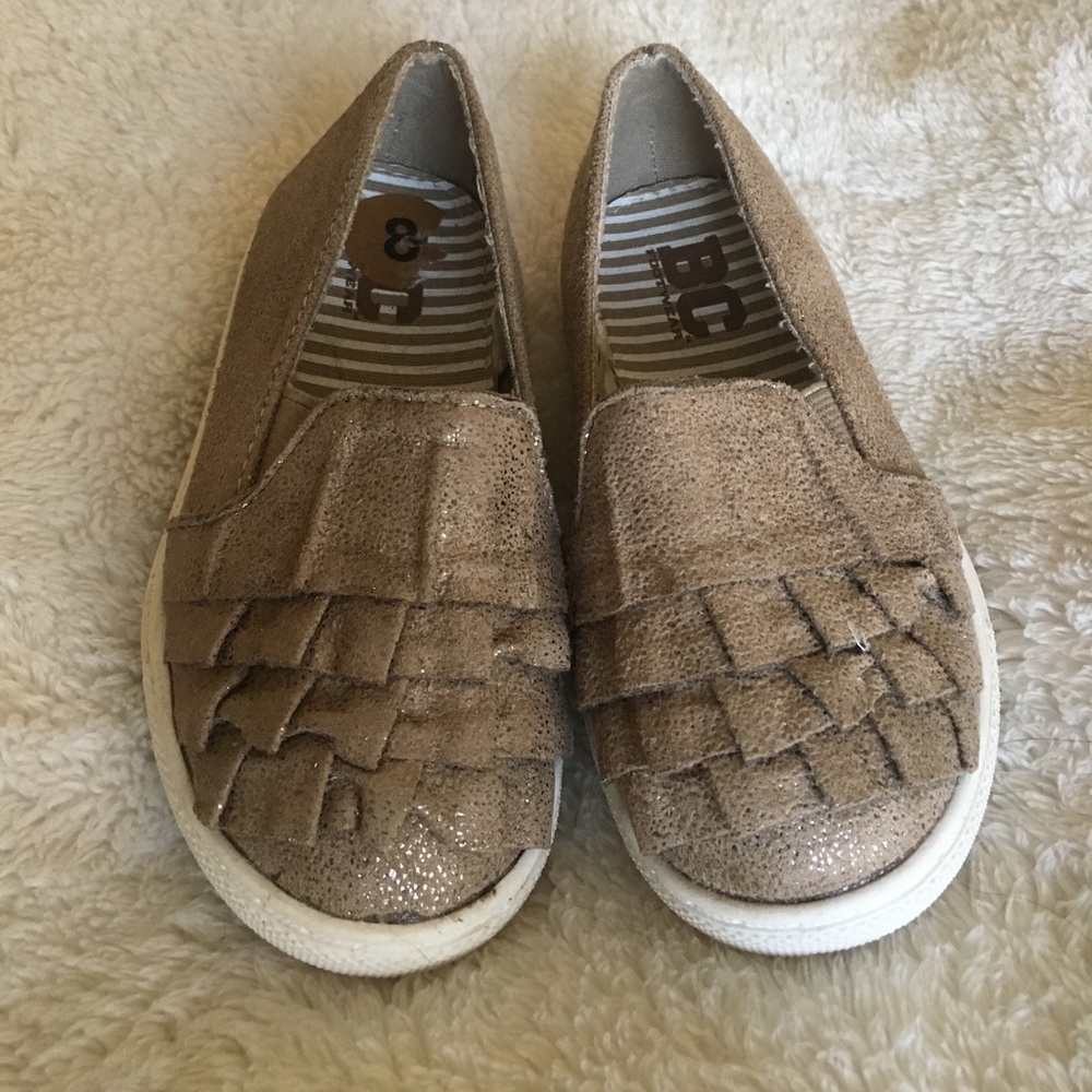 Cute ruffled flats