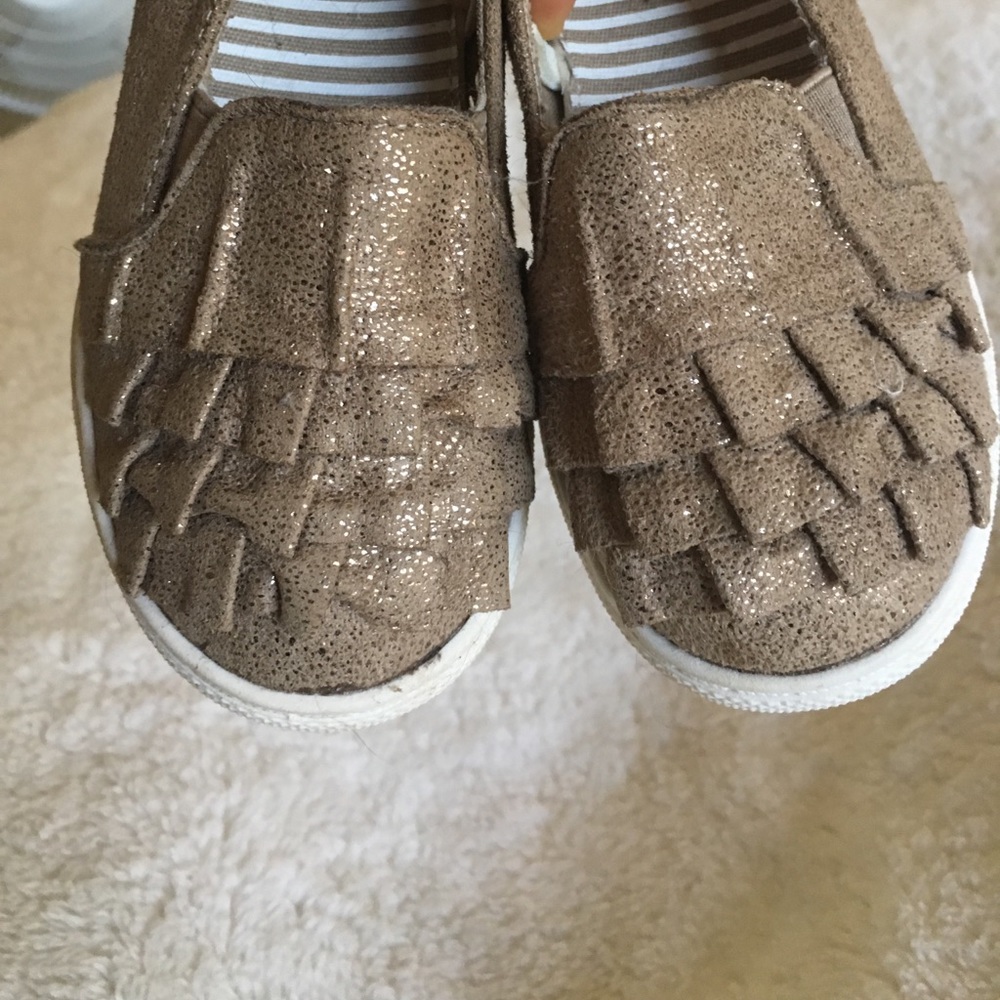 Cute ruffled flats - Picture 4 of 4