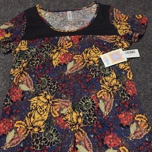 NWT Lularoe Classic size medium