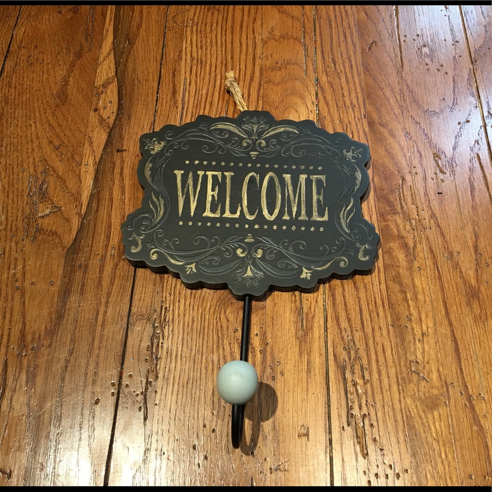 🌸Home decor decorative "Welcome" hook.