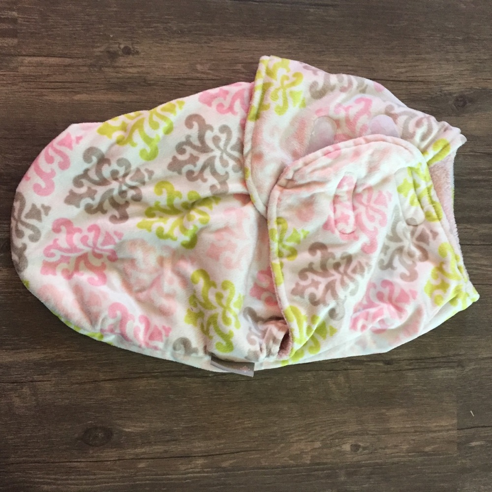 Baby swaddle