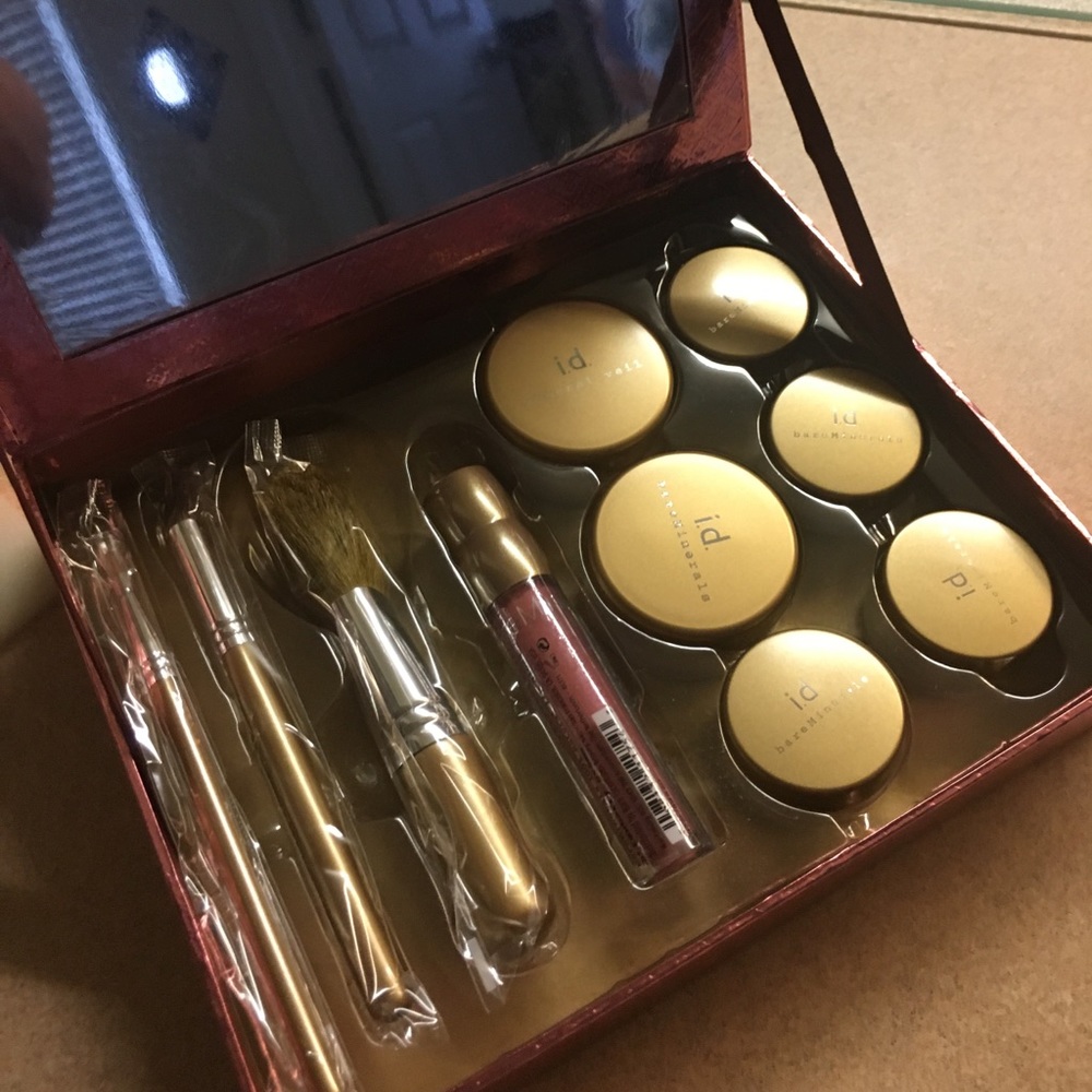 Bare minerals pink diamond infused set