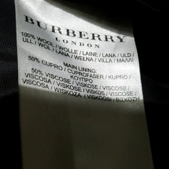 Burberry wool cape - Picture 8 of 8