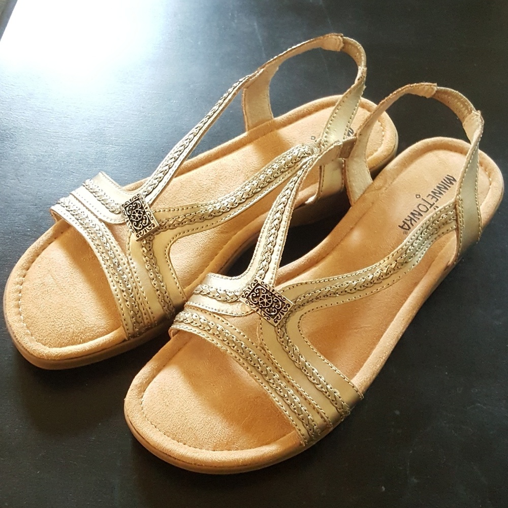 Minnetonka Sandals 10N