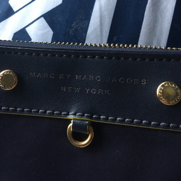 Marc Jacobs Nylon Wallet - Picture 2 of 4