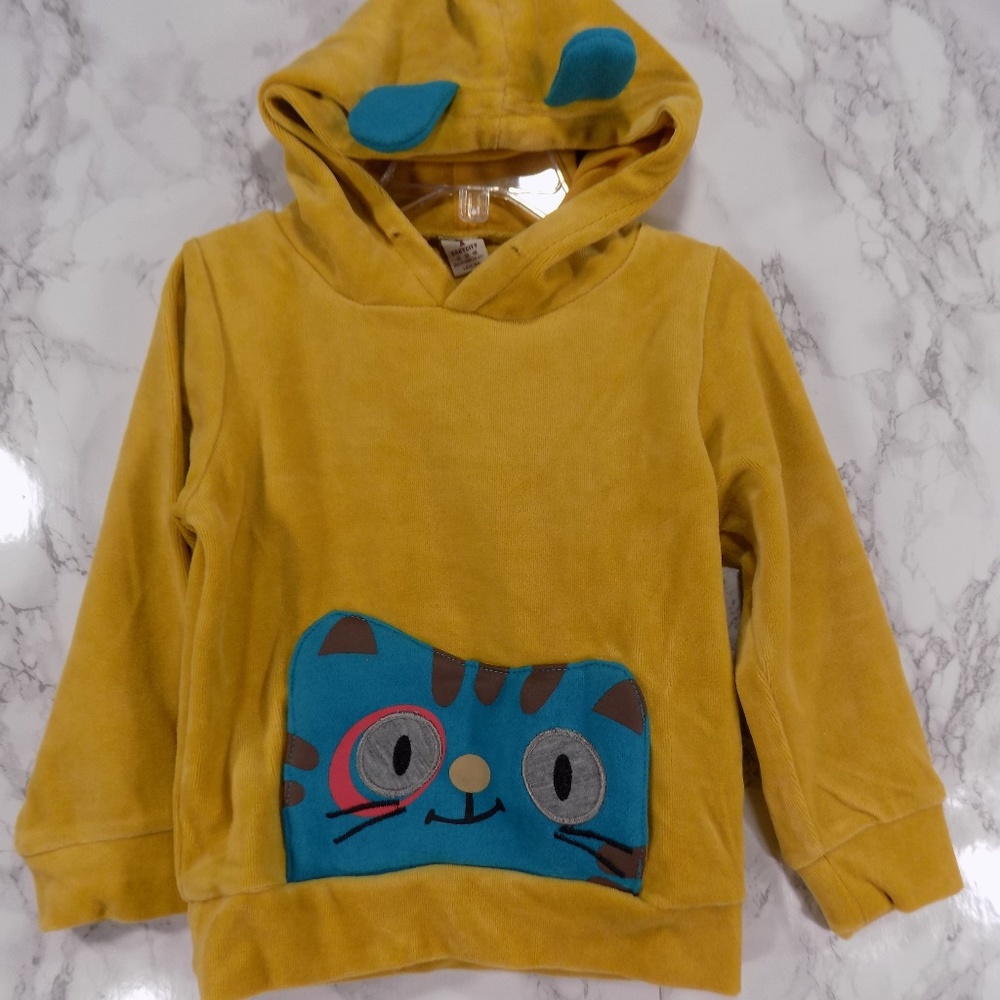 SALE***Yellow Honey Kitty  velvet Hoodie. Kids  :)