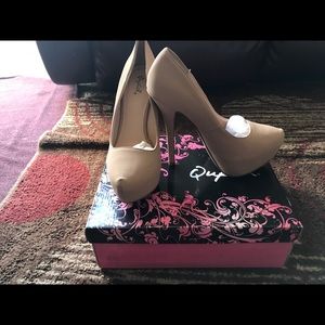 Almond Toe Stiletto Platform Pump Almond Toe Stiletto Platform Pump
