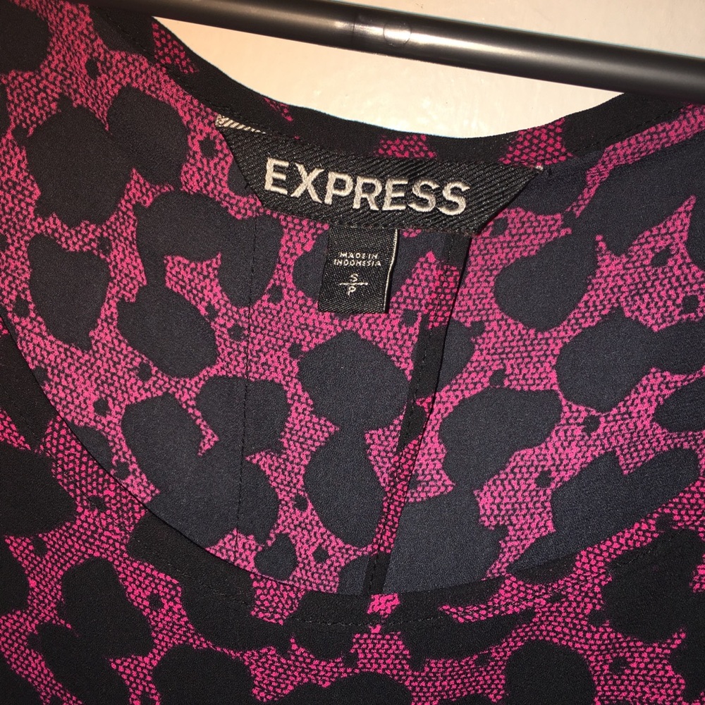 Worn ONCE flowy back-out Express tank - Picture 2 of 3