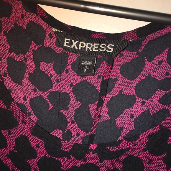 Worn ONCE flowy back-out Express tank - Picture 2 of 3