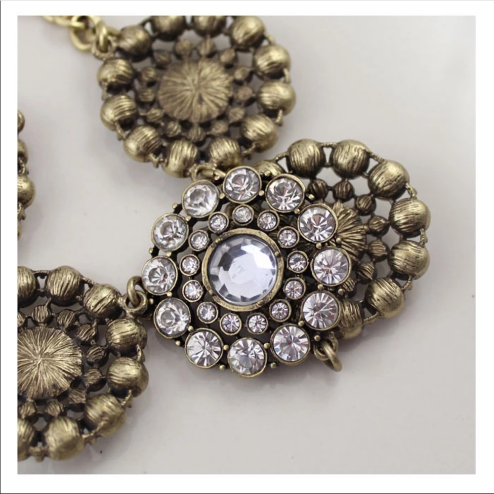 Rhinestone Statement Necklace - Picture 4 of 6