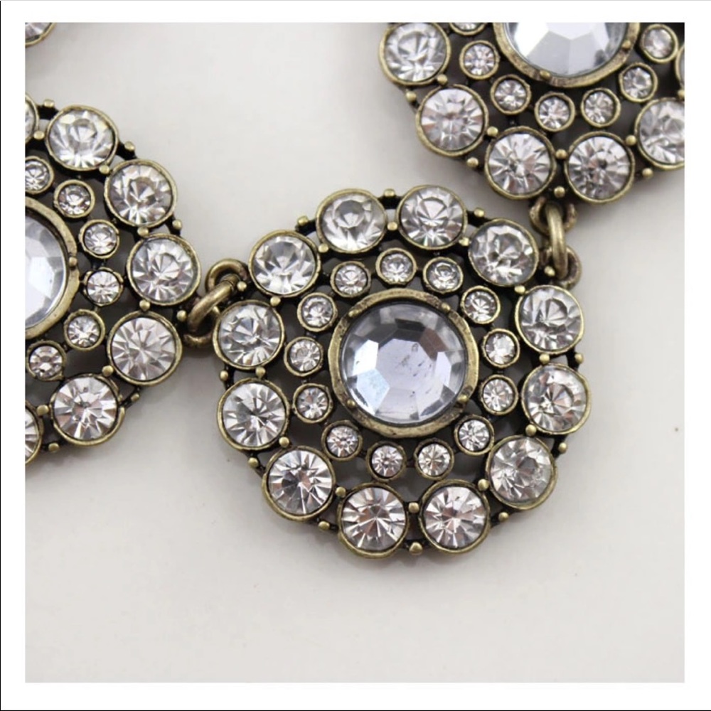 Rhinestone Statement Necklace - Picture 5 of 6