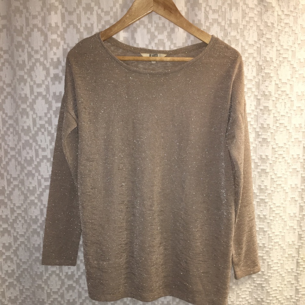 BB Dakota. Long sleeve tan glitter top.