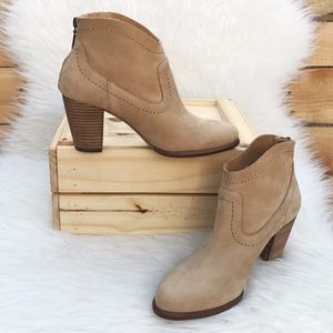 ✨💕SALE💕✨UGG Australia 'Charlotte' Heeled Bootie.