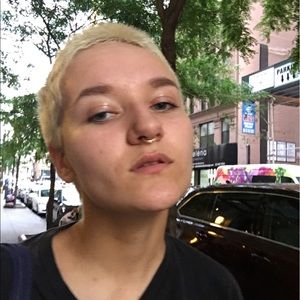 Meet your Posher, Sara