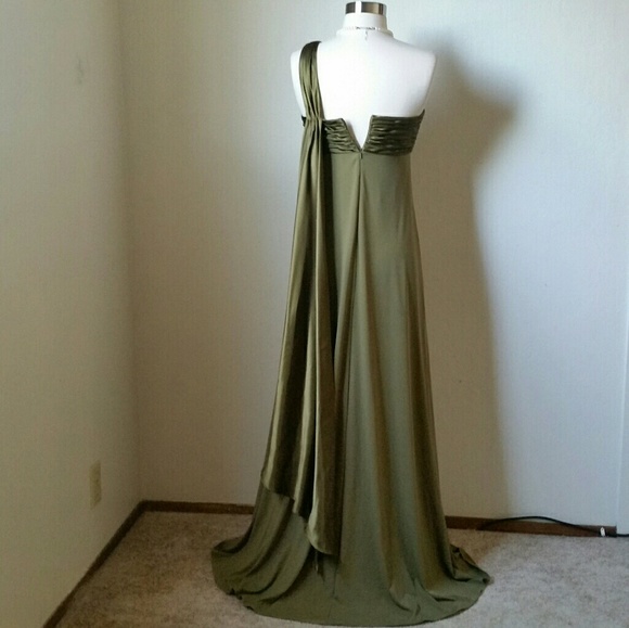 One shoulder floor length gown - Picture 3 of 6