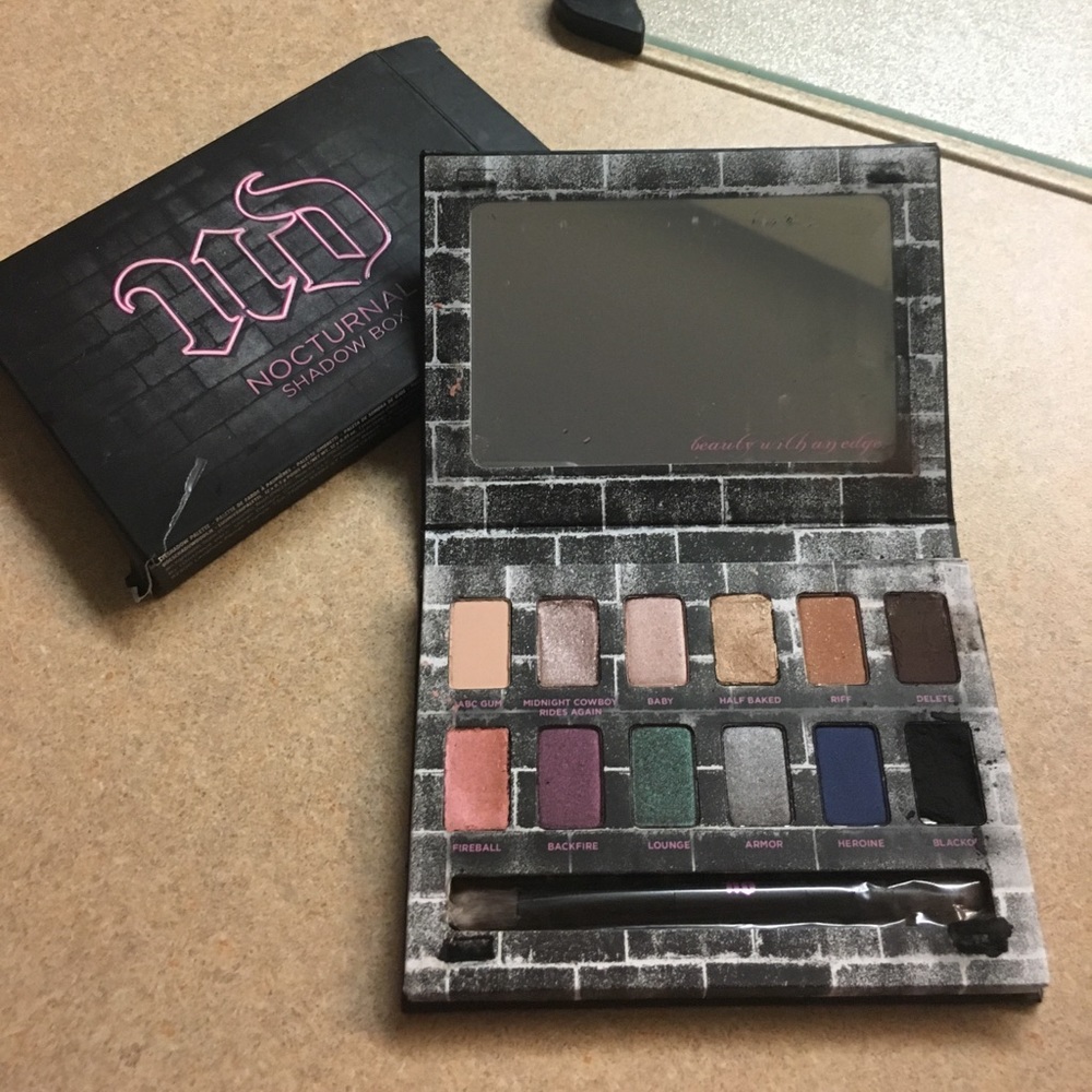 Urban decay nocturnal shadow box
