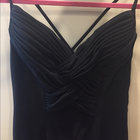 Elegant black formal dress - Picture 2 of 4