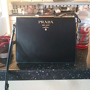 Meet your Posher, Riana