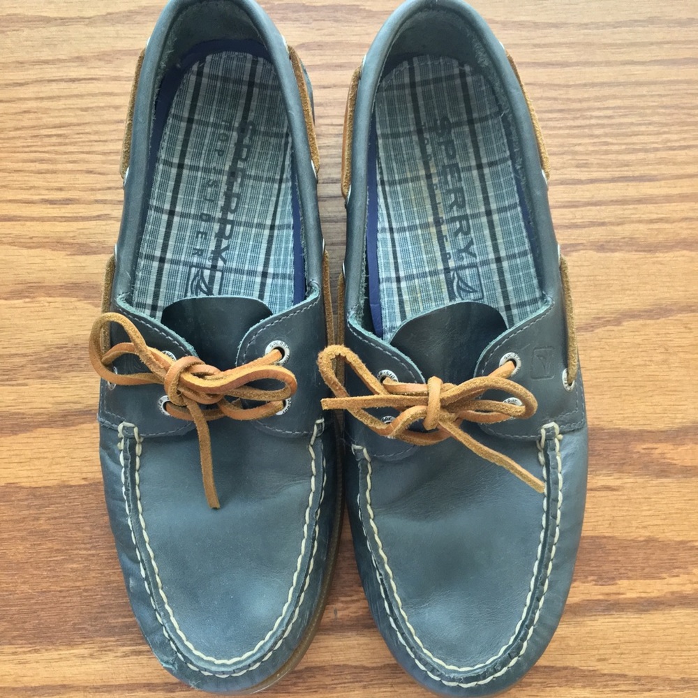 Men's blue Sperry top siders